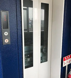 エレベーター