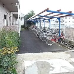 屋根付き駐輪場