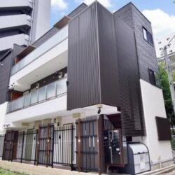 【満室】再開発進む北千住駅徒歩7分 5路線利用可 綺麗な外観