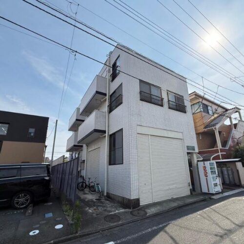 【満室】利回り約7.7％ バス停徒歩3分