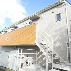 【満室】2駅2路線利用可 R1年築外観綺麗です 単身アパート