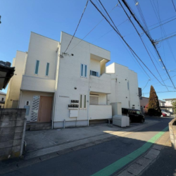 【満室】3駅利用可 ショッピングモール徒歩圏内
