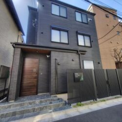 【築浅】鶯谷駅徒歩4分 2駅6路線利用可 旅館営業許可取得済 【築浅】鶯谷駅徒歩4分 2駅6路線利用可 旅館営業許可取得済