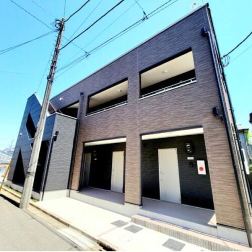 【満室】塚田駅徒歩10分 駐車場・駐輪場有 木造3階建