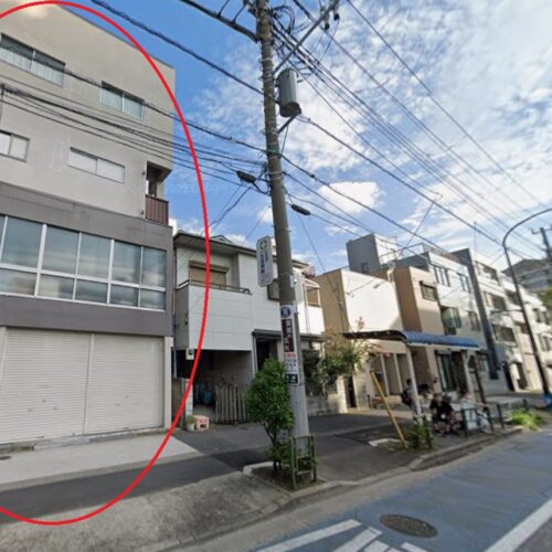 【王子駅9分】バス停まで10m 都道沿い