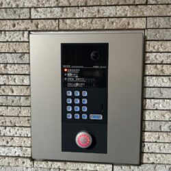 インターホン